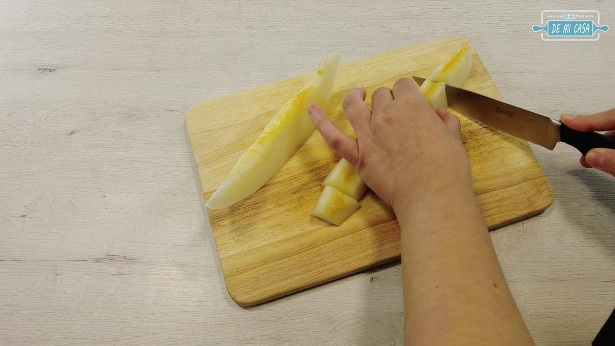 Canapes de Melon con Jamon 1