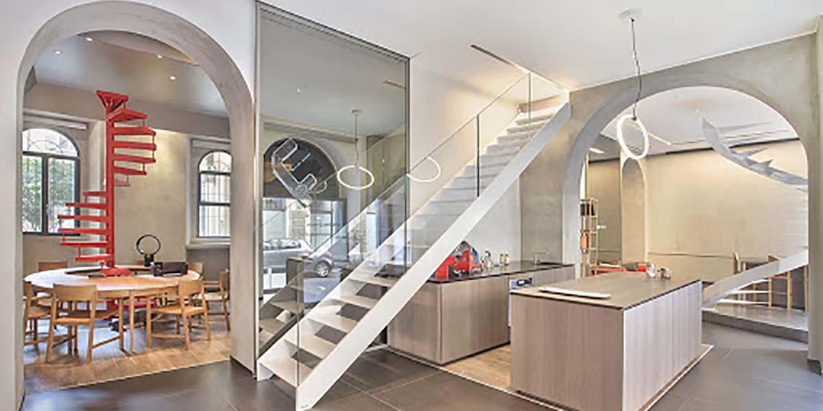 Escaleras met&aacute;licas