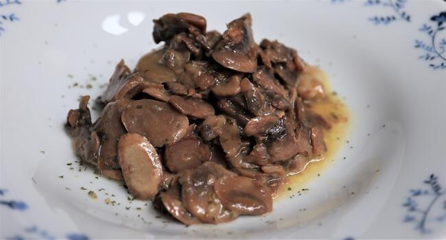 Receta terminada de champiñones al ajillo con Mambo