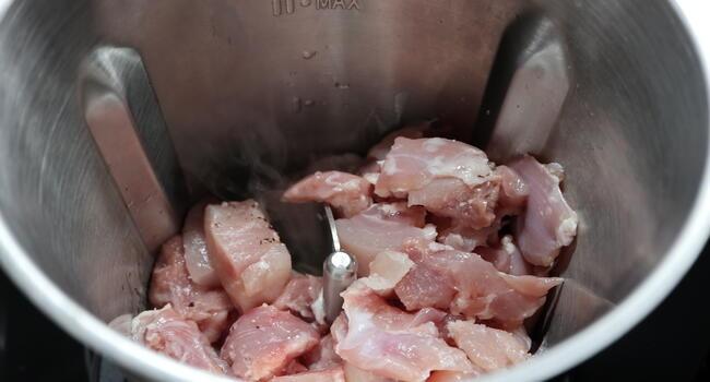 Vamos haciendo un poco las piezas del pollo