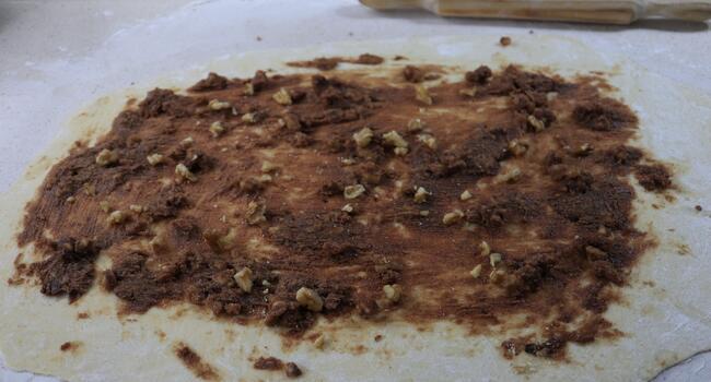 Echamos el relleno en el interior de la masa