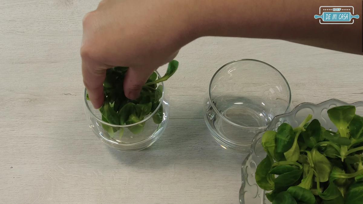 Vasitos de COCTEL de MARISCOS y Salsa Rosa 7