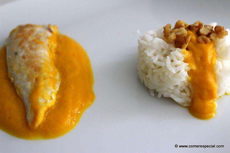 arroz con salsa de curry