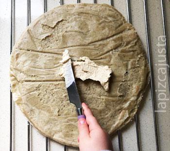 preparar la base de la pizza