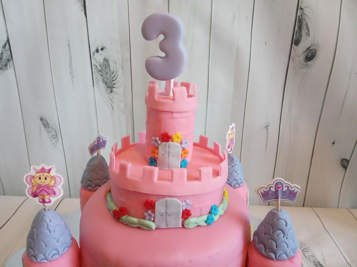 Torre castillo fondant