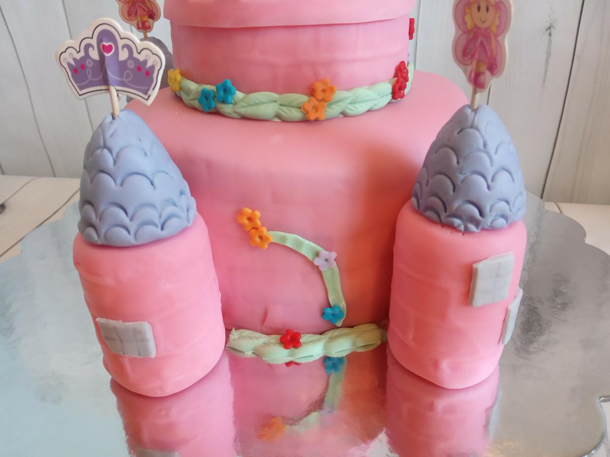 Torreones tarta castillo fondant