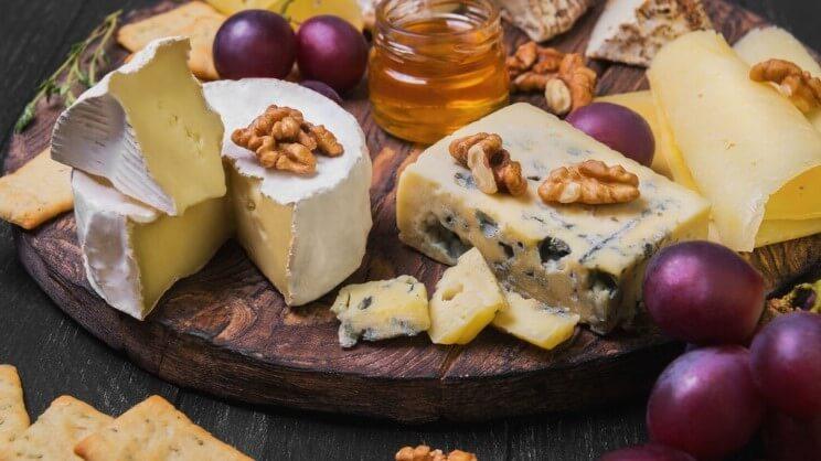 Como organizar una tabla de quesos