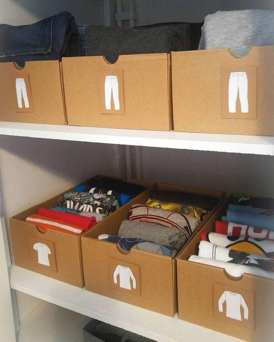 Almacenaje con cajas de cartón recicladas