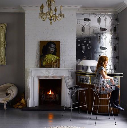 Casa en gris y mostaza