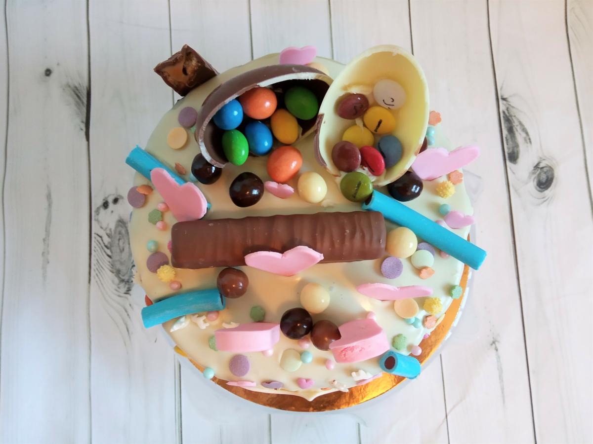 Vista cenital drip cake multicolor