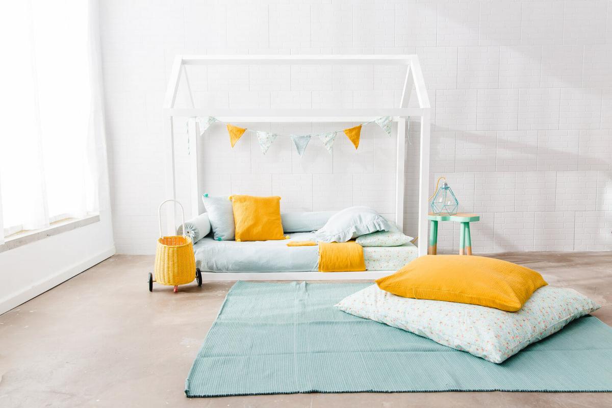 cama casita montessori blanca