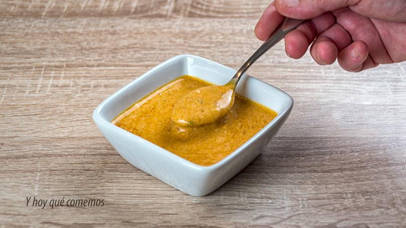 salsa mojo para carnes y patatas