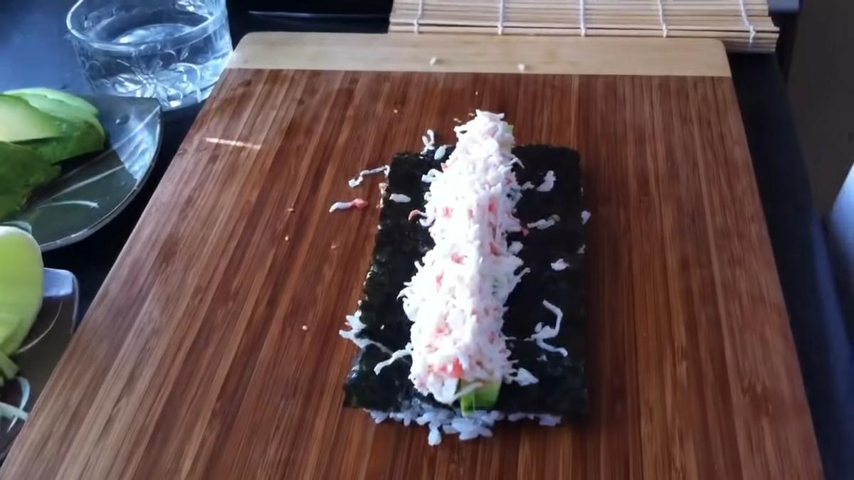 california roll antes de enrollar