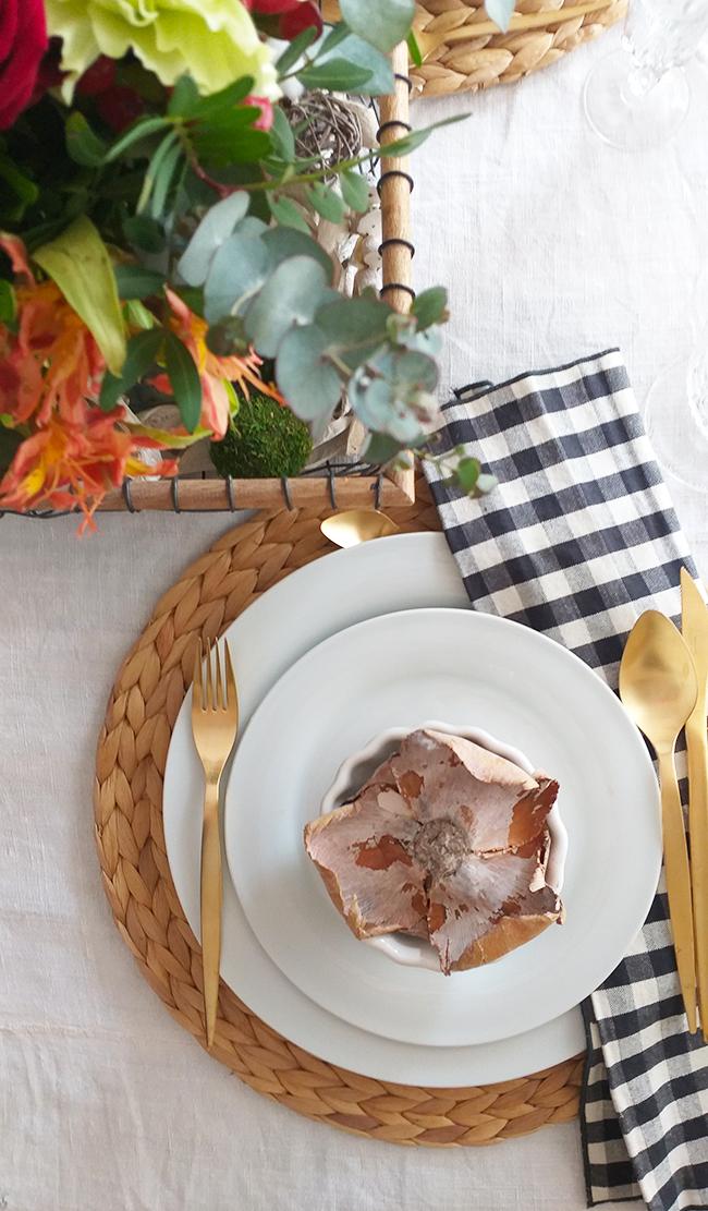 Cómo montar una mesa sencilla pero elegante