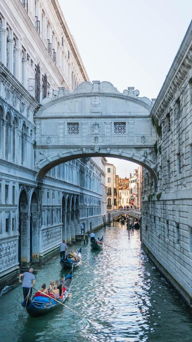puente de los suspiros en venecia