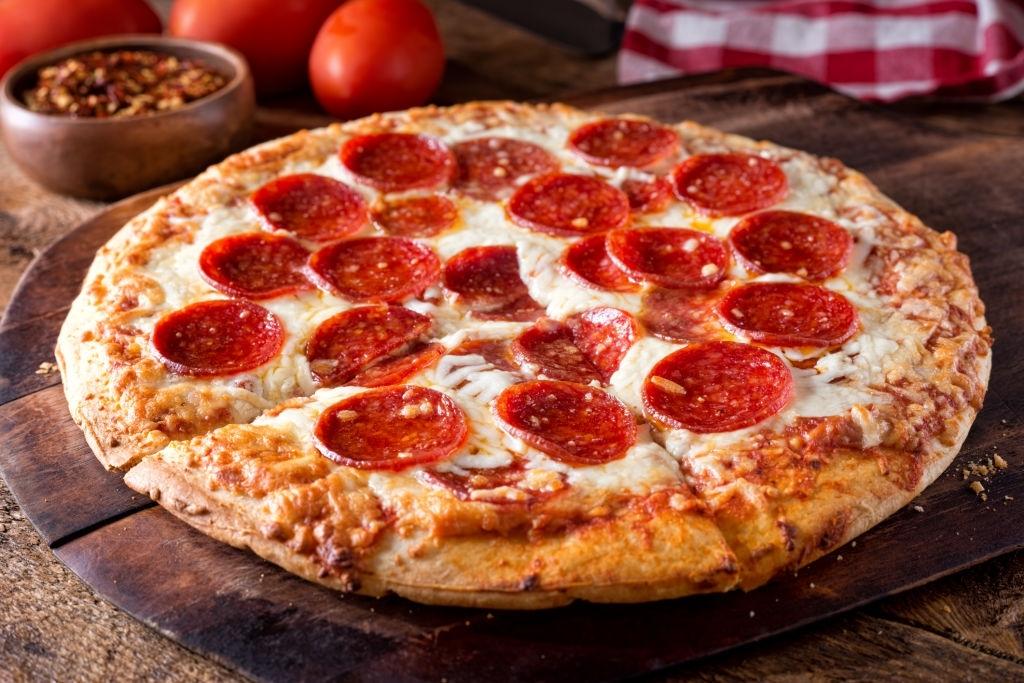 pizza pepperoni casera