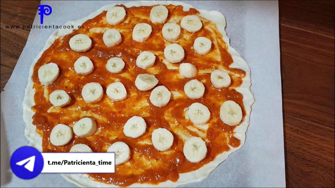 Pizza de plátano y curry