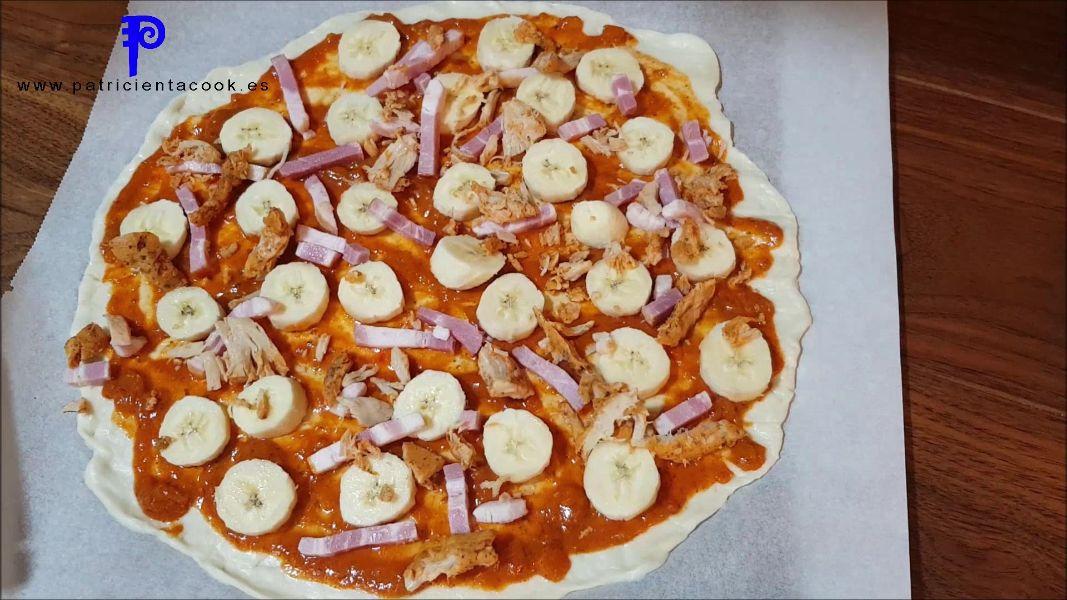 Pizza de plátano y curry