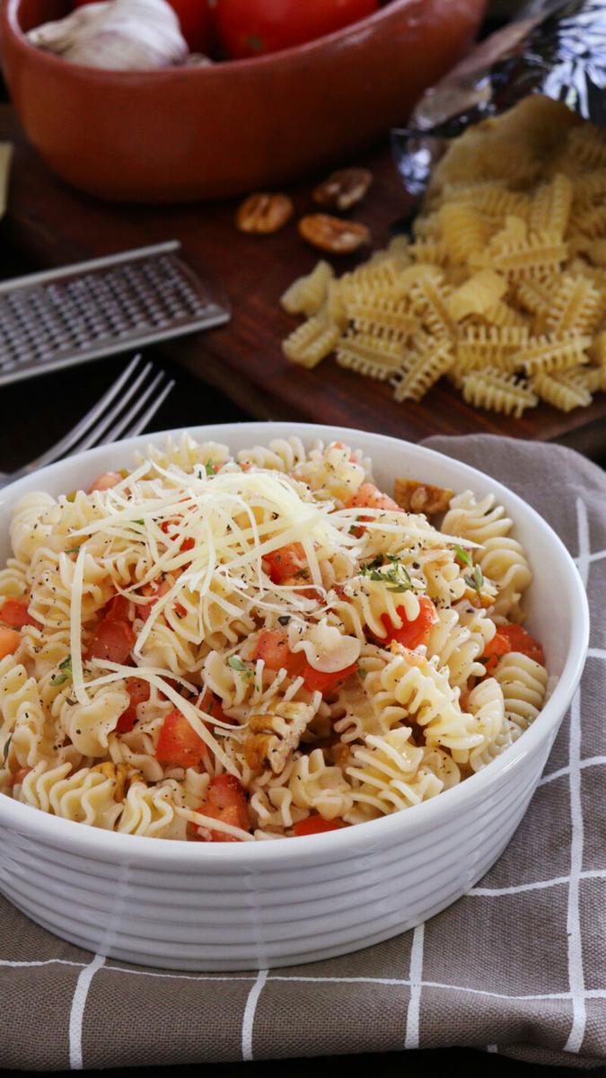 ensalada de pasta fideos fresca facil rapida tomate ajo