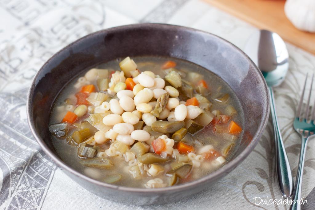 Minestrone con pochas