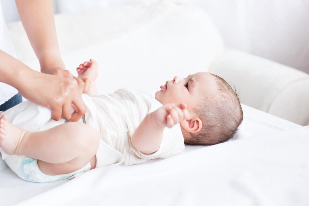 cómo cambiar el pañal de tu bebé
