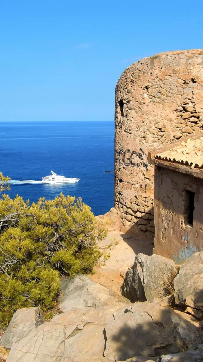 castillo de Cala en Basset