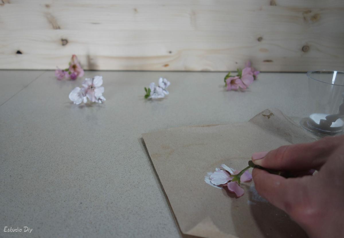 Manualidades con flores: Cómo hacer un topiario de flores secas