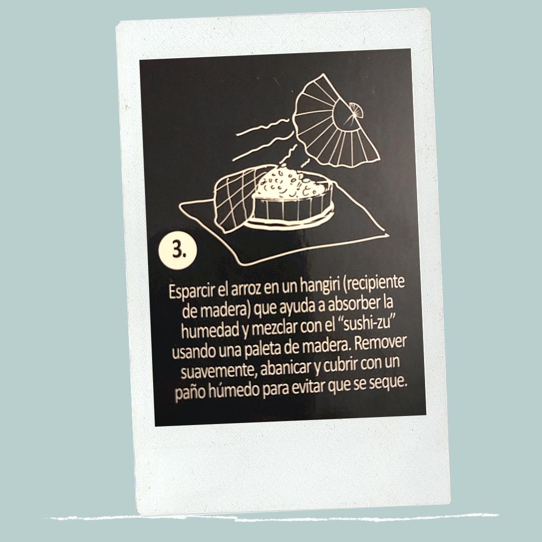 PASO 3: Extendemos el arroz de sushi - receta sushi - como hacer sushi casero