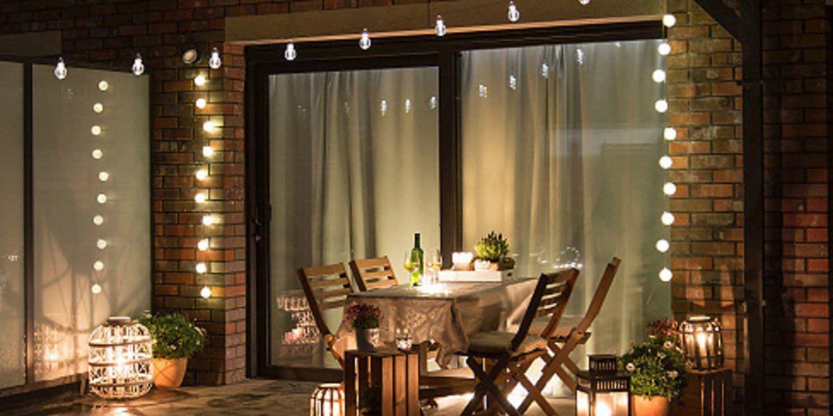 Terraza con iluminación