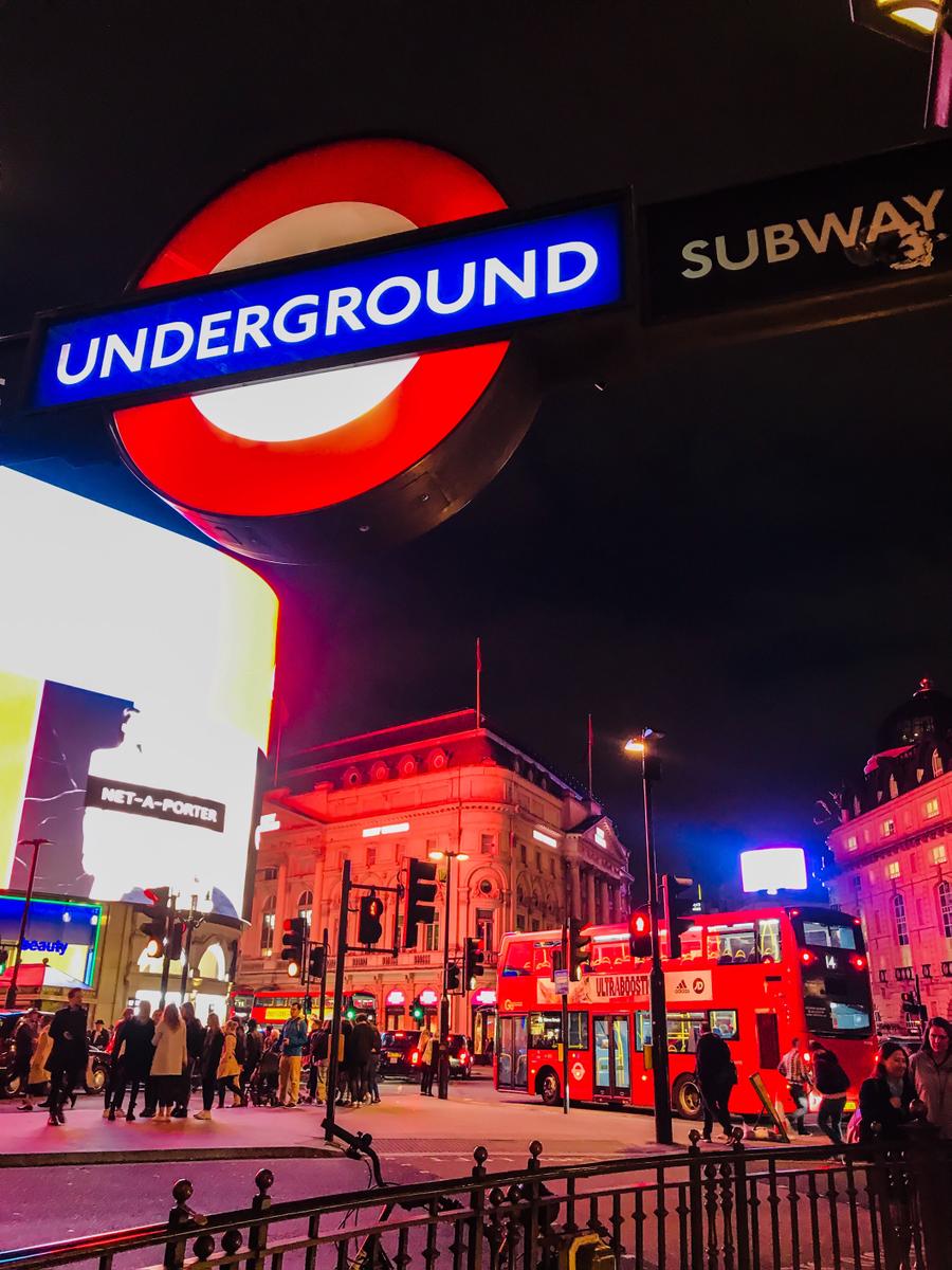 piccadilly circus en londres