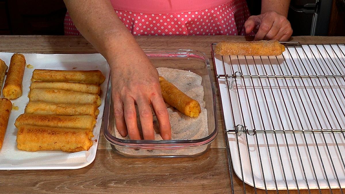 TORRIJAS ENROLLADAS RELLENAS DE CREMA PASTELERA - Foto 12