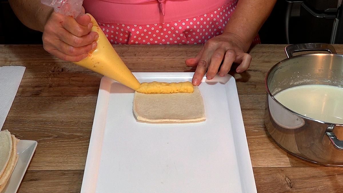 TORRIJAS ENROLLADAS RELLENAS DE CREMA PASTELERA - Foto 8