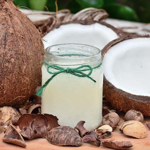 cocos y aceite de coco