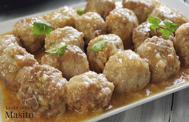 Albóndigas en salsa española
