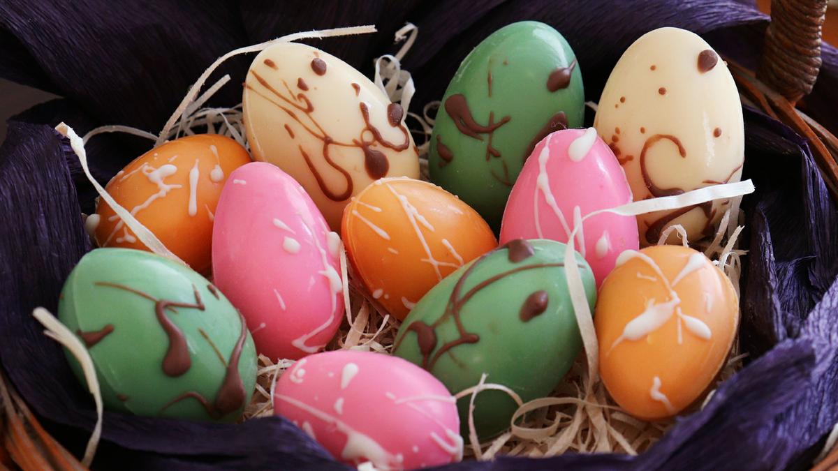 huevos de pascua chocolate colores mini