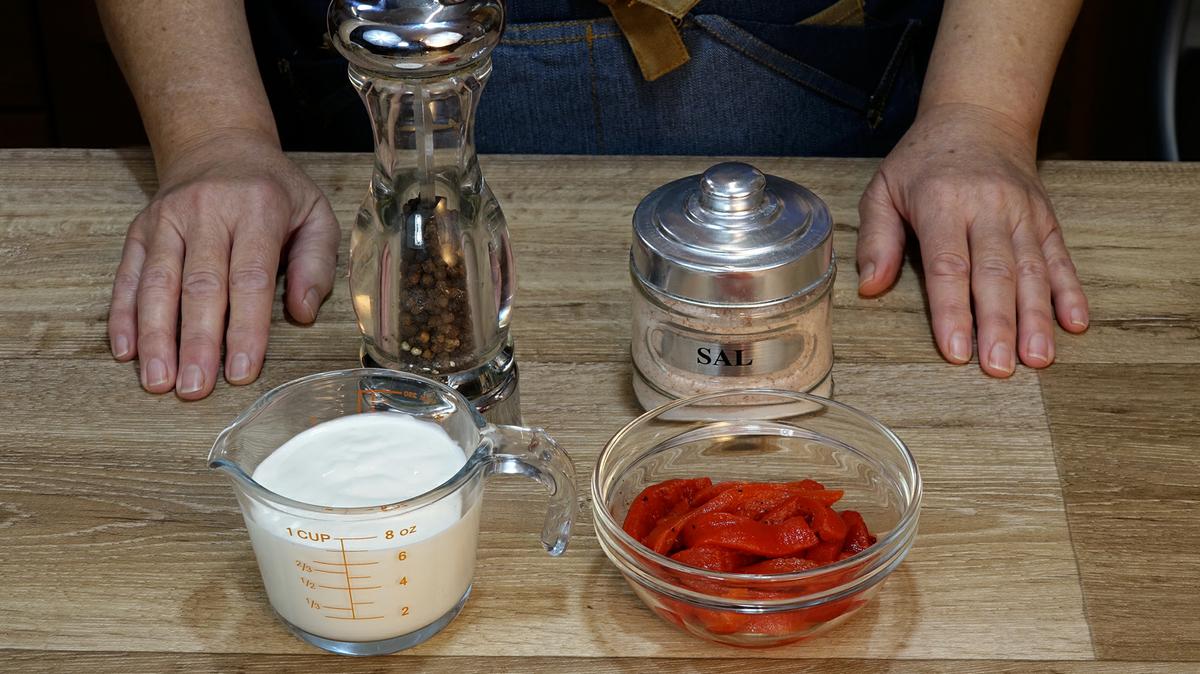 CREPES RELLENOS DE VERDURAS Y BACALAO CON SALSA DE PIMIENTOS - Foto 10