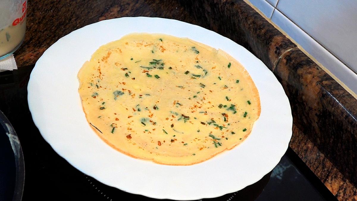 CREPES RELLENOS DE VERDURAS Y BACALAO CON SALSA DE PIMIENTOS - Foto 14