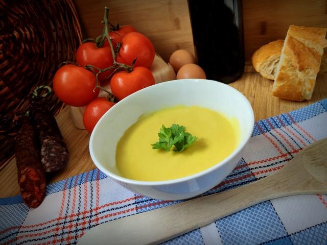 Puré de verduras a base de puerro, cebolla y patatas