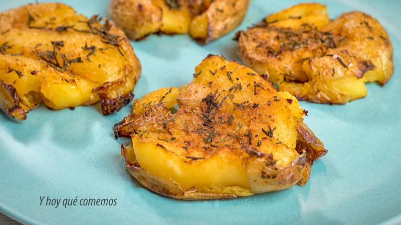 como hacer patatas al puñetazo para guarnicion de carnes y pescados