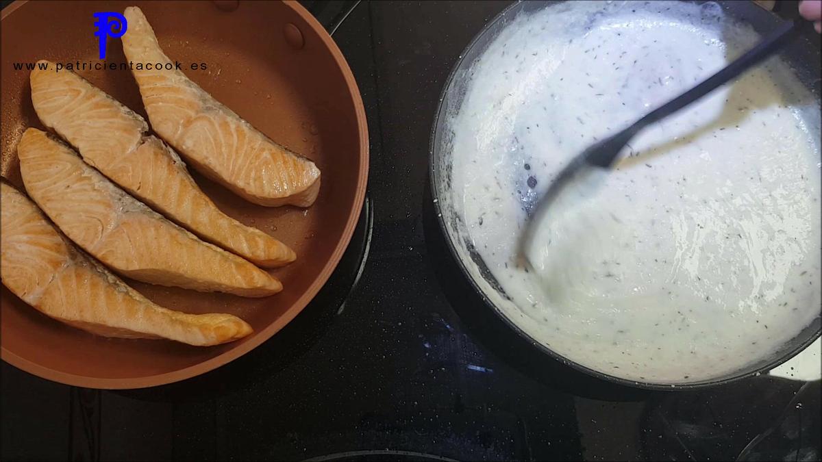 Salmón con salsa de limón