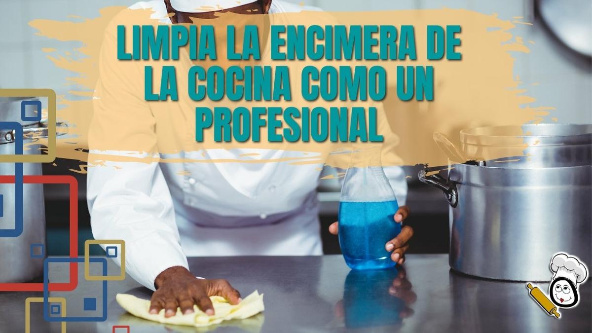 Cocinero limpiando y desinfectando la encimera de la coina