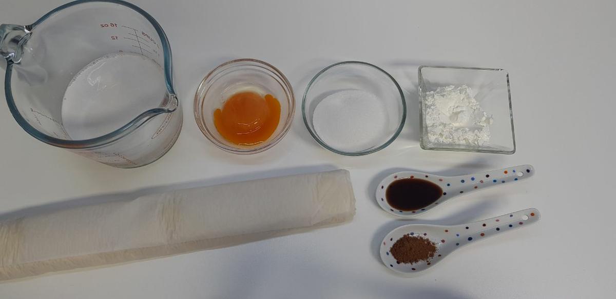 Miguelitos rellenos de crema pastelera