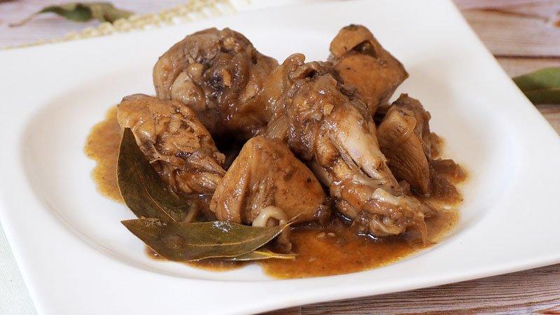 receta de pollo con cebolla caramelizada paso a paso