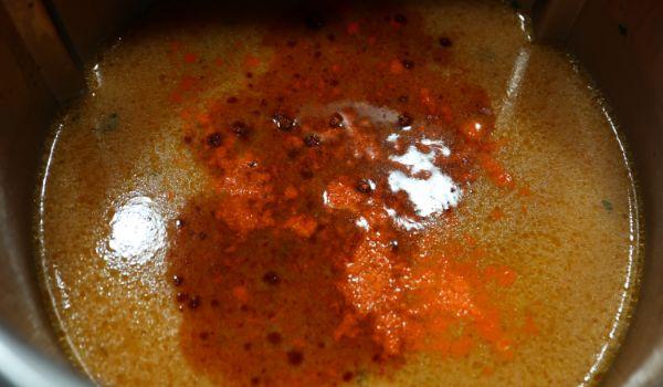 Ponemos el caldo de pescado y mezclamos