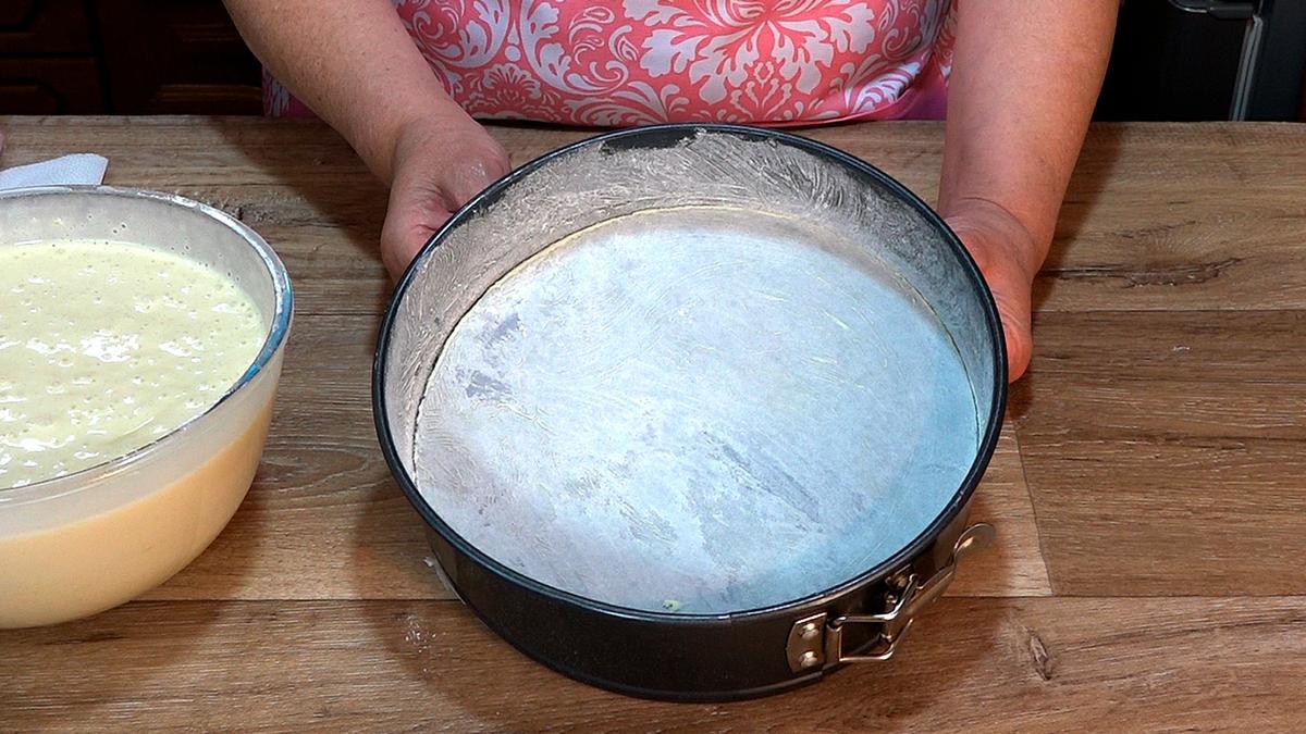 BIZCOCHO DE LECHE CALIENTE, QUEDA UNA MIGA TIERNA, JUGOSA Y CON UN SABOR DELICIOSO - Foto 9