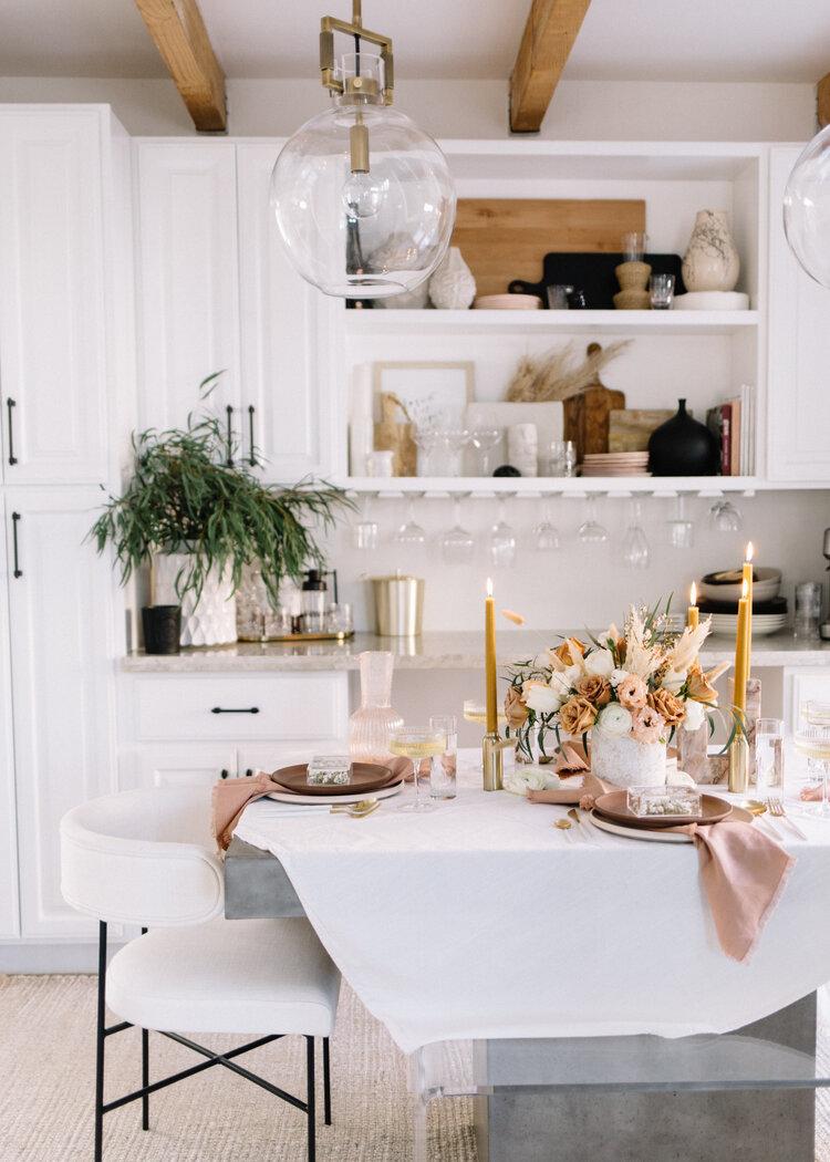 Cómo montar una mesa con dos colores