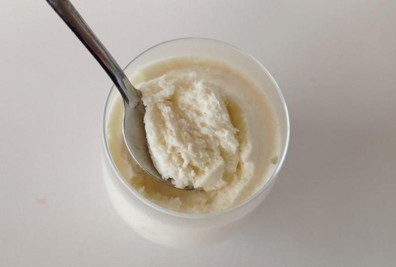 Mousse de chocolate blanco