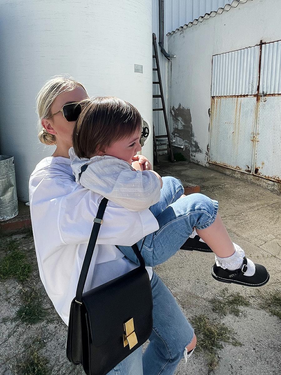 Trini | Levis jeans Balenciaga top