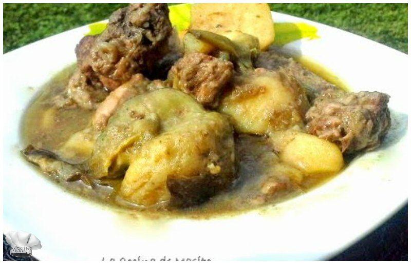 Costillas guisadas con alcachofas