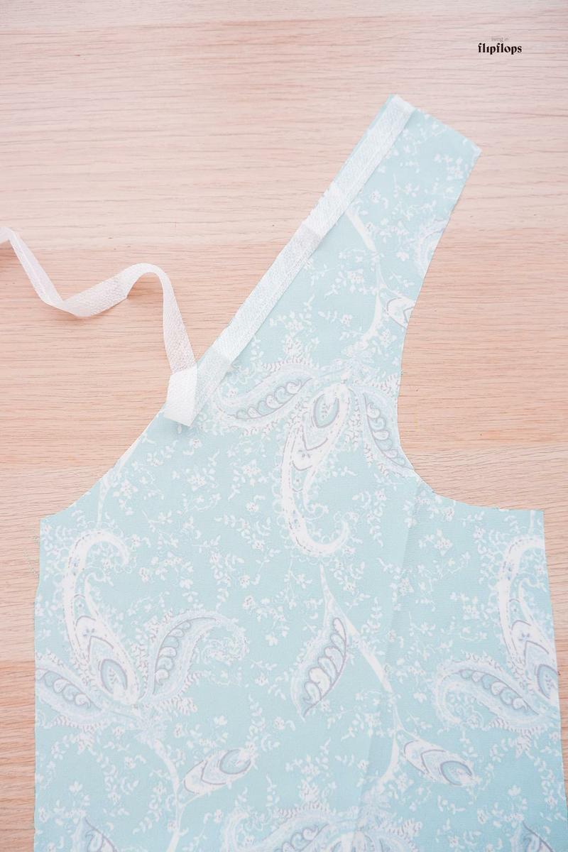 sisas y escotes desbocados al coser